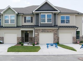 4935 Harris Woods Blvd, Charlotte, NC 28269