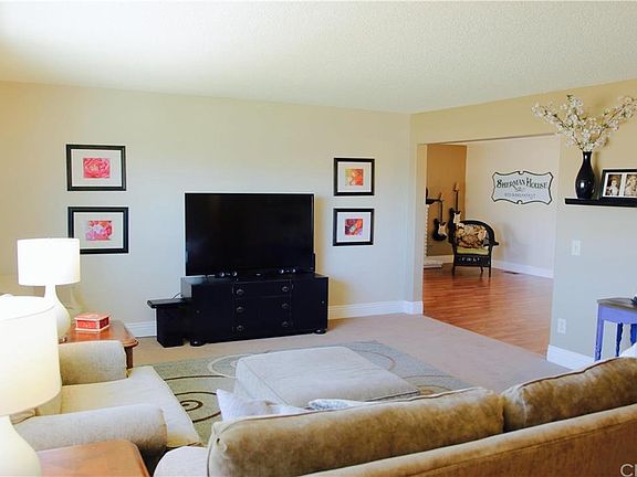 4th image of 35570 Panorama Dr
