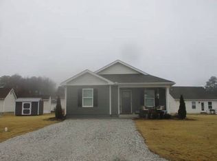 107 Byway Dr, Kilmarnock, VA 22482
