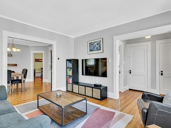 5th image of 100 Roslindale Ave #2