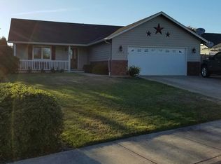 87900 Oak Island Dr, Veneta, OR 97487