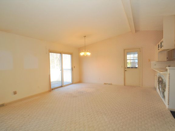 5th image of 4339 Woods Trl SW #32
