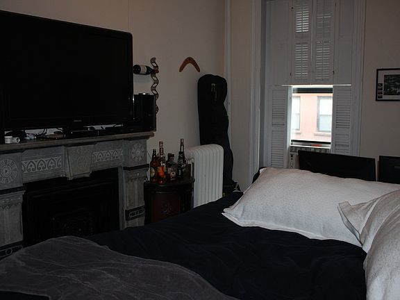 4th image of 360 W 51st St APT 4B