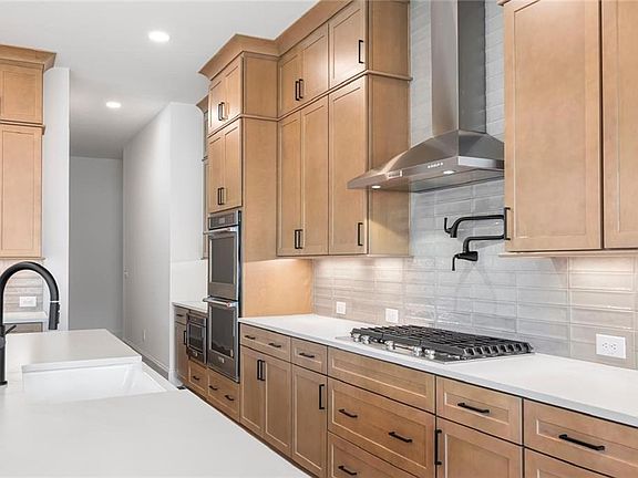 4th image of 6575 Namon Valley Dr