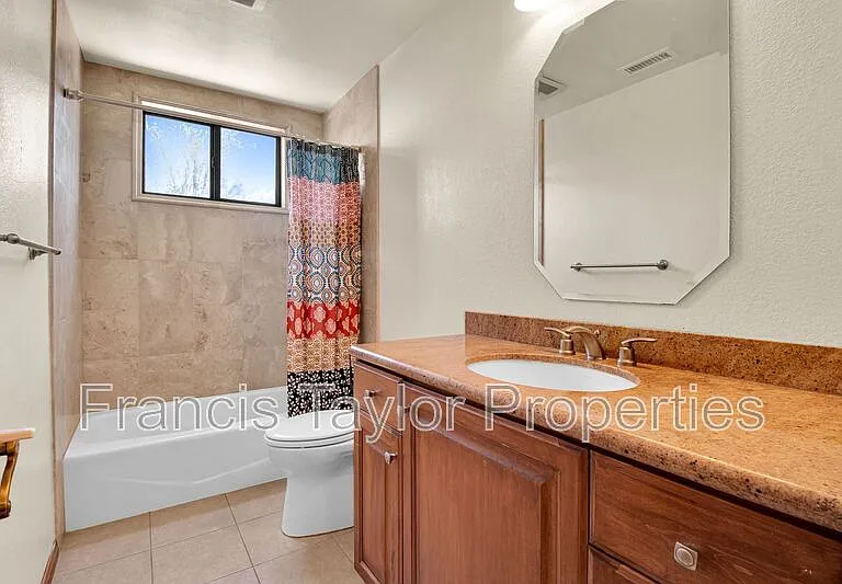 749 Flagstone Ct — Photo 16