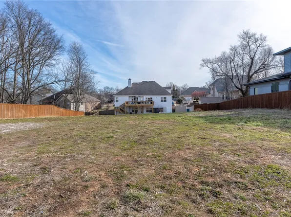 110 NW Trail Ridge Rd #14, Bentonville, AR 72712