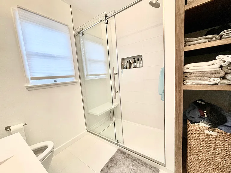 806 Appleby St — Photo 11