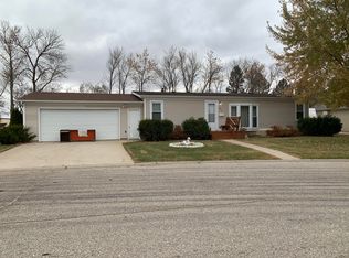 1513 Aspen Dr, Milbank, SD 57252