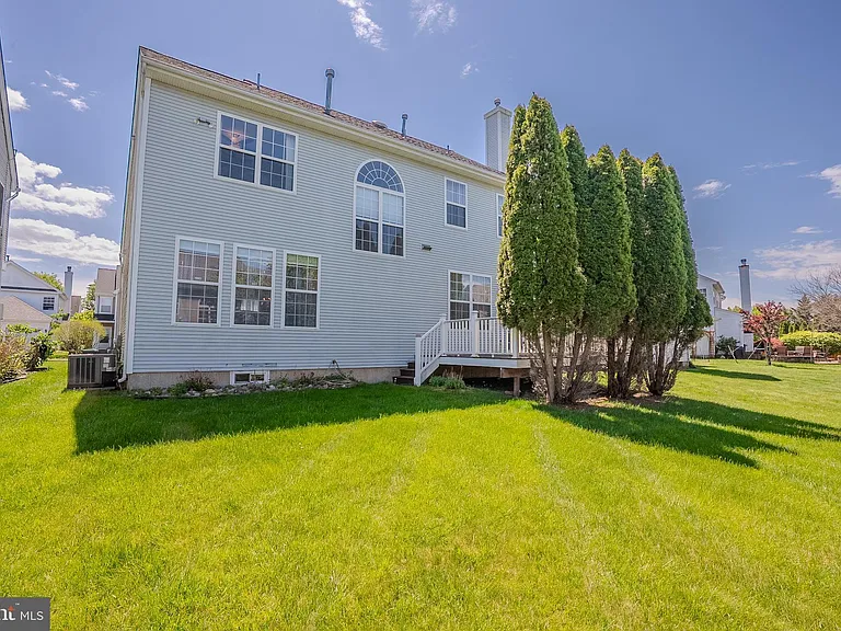 31 Hawthorn Dr — Photo 43