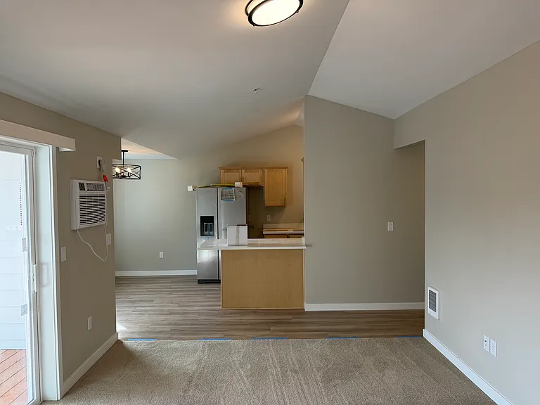 Eagle Crest Apartments — Photo 56