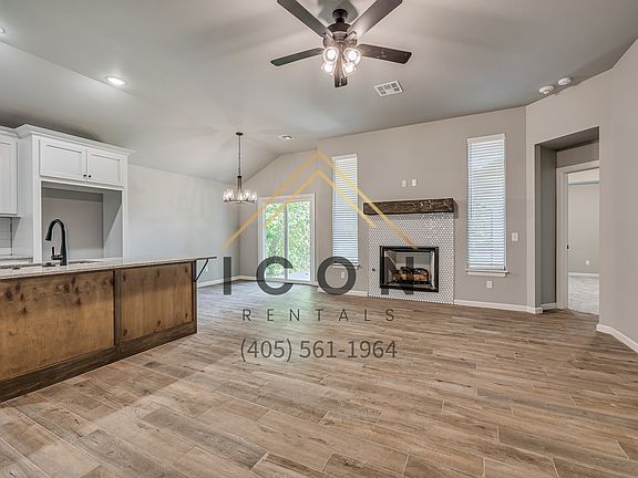 3rd image of 519 Cedar Ave