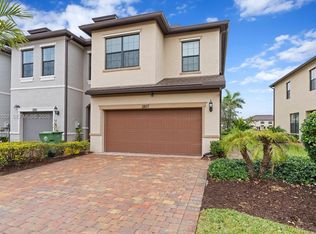 Preston Square, Palm Springs, FL 33406