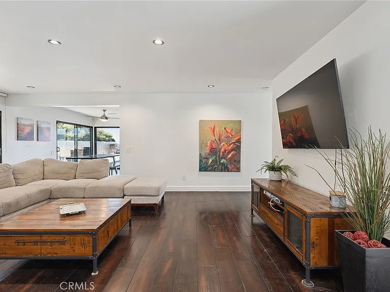 4372 Park Vicente — Photo 13