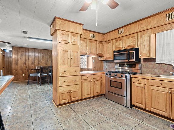 4th image of 4376 N Riverview Dr