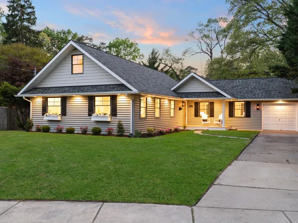 11 Admiral Rd, Severna Park, MD 21146