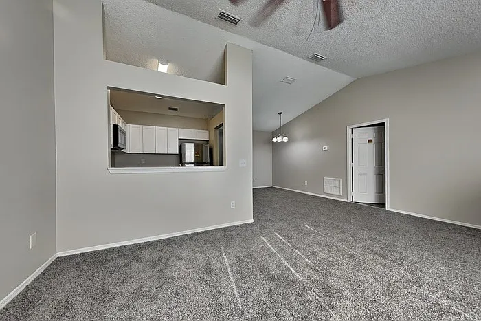 7270 Argyle Corners Dr — Photo 4