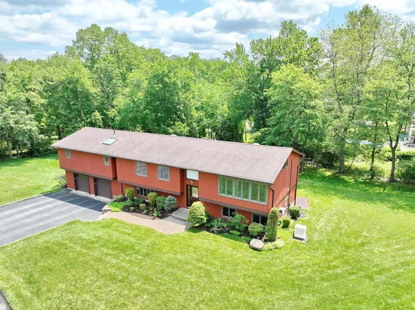 65 Inwood Drive, Bardonia, NY 10954