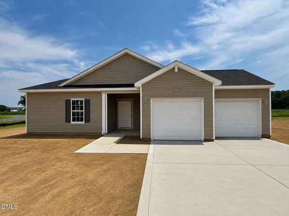 200 Piper Pointe Dr, Pikeville, NC 27863