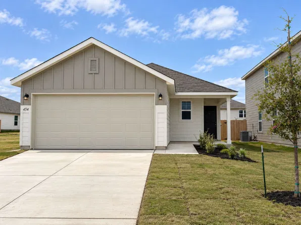 454 White Heron Way, Marion, TX 78124