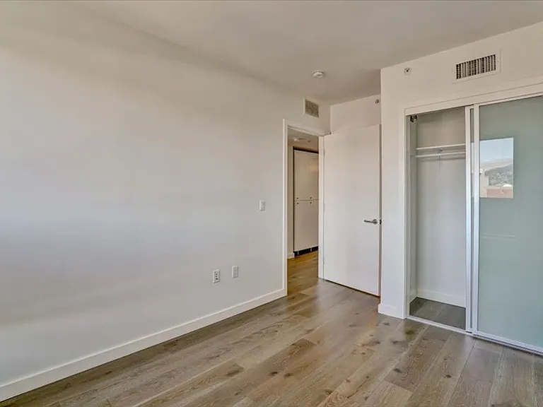 2125 Bryant St #308 — Photo 24