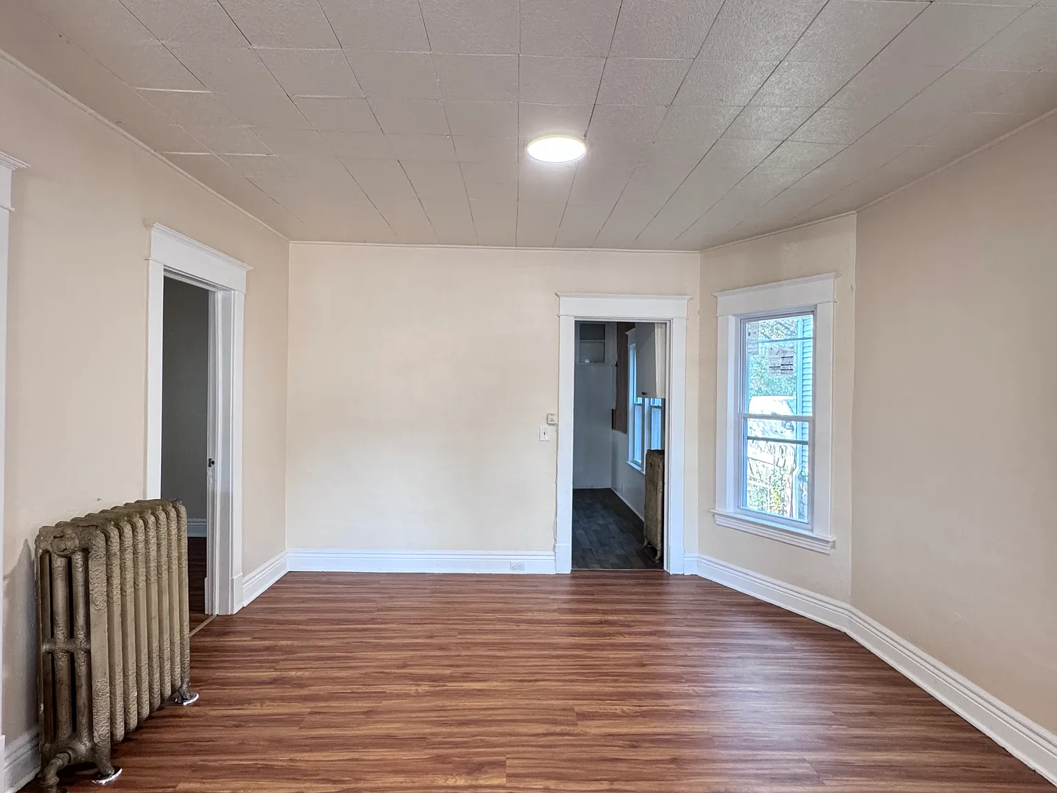 3 bed, 2004 sqft, $1,150 — Photo 4