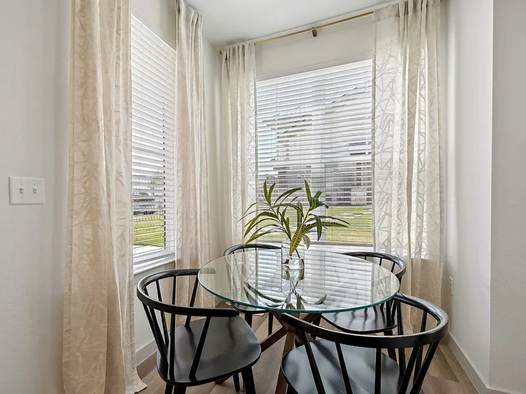 Stafford Place — Photo 7