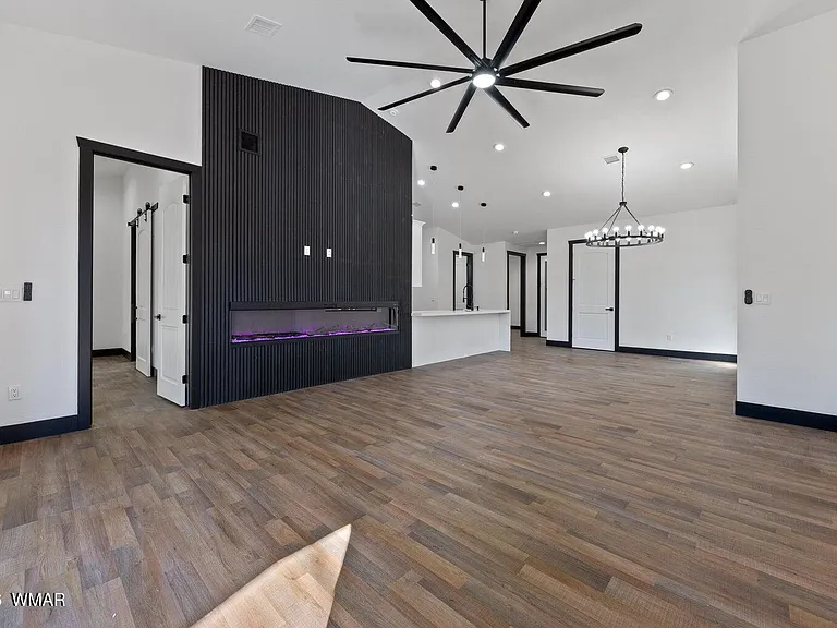 2701 W Villa Loop — Photo 3