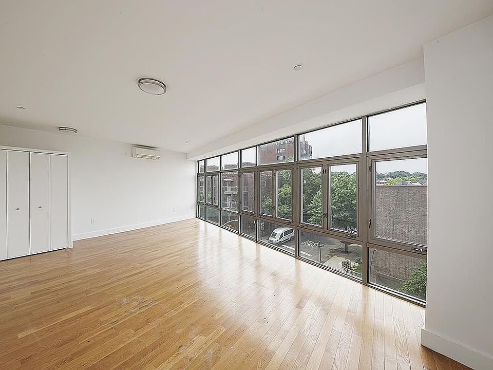 1st image of 9002 Queens Blvd APT 527
