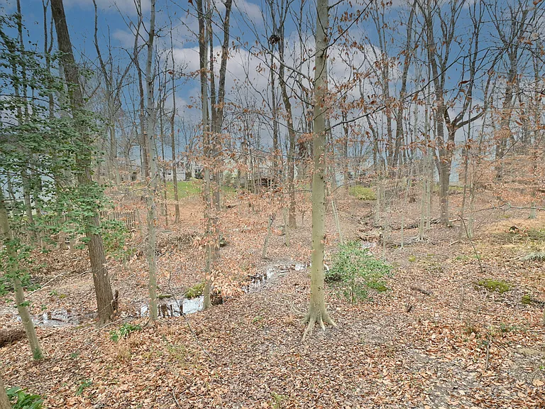 7775 Newington Woods Dr — Photo 25