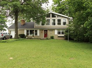 3730 Yellowstone Dr, Cincinnati, OH 45251