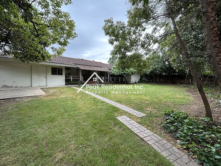 3107 Clairidge Way — Photo 35