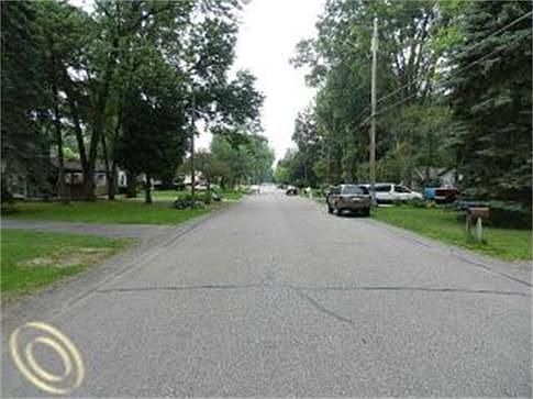 4th image of 33831 Orangelawn St