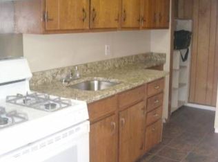 900 Middlesex Rd, Essex, MD 21221