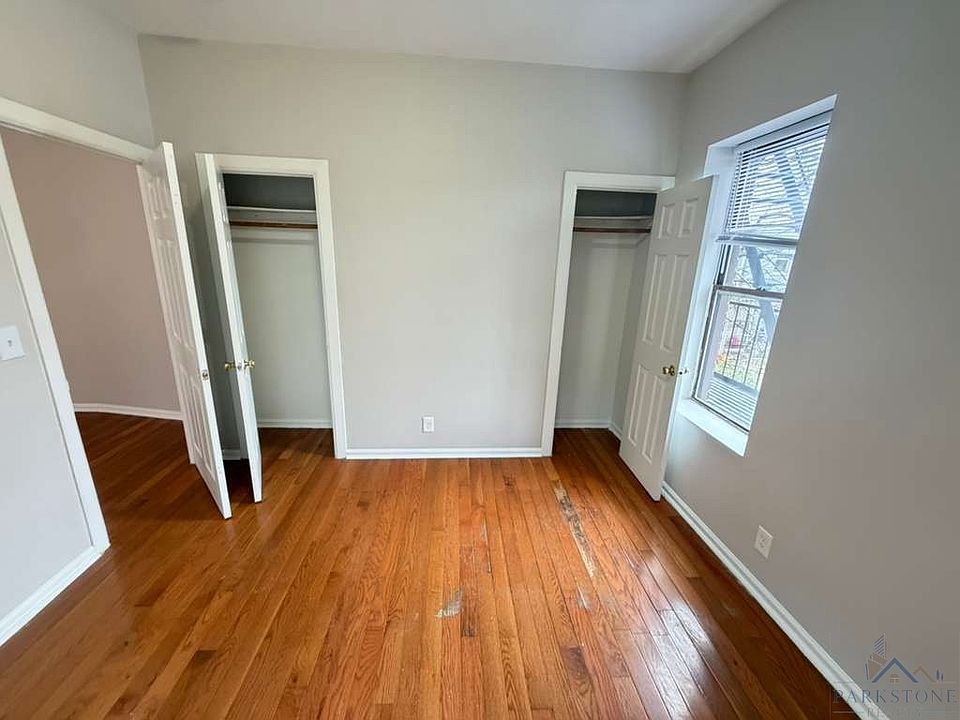 2nd image of 69 Stuyvesant Ave #24