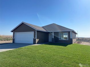 641 E Franklin St, Connell, WA 99326