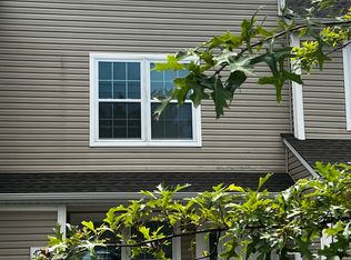 470 Pin Oak Dr NW, Christiansburg, VA 24073