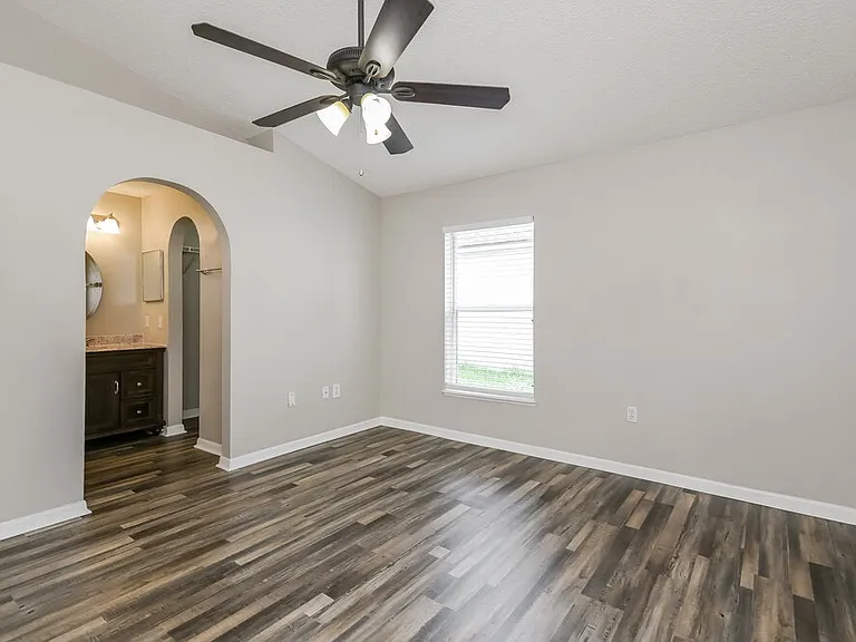 115 Placid Woods Ct — Photo 10
