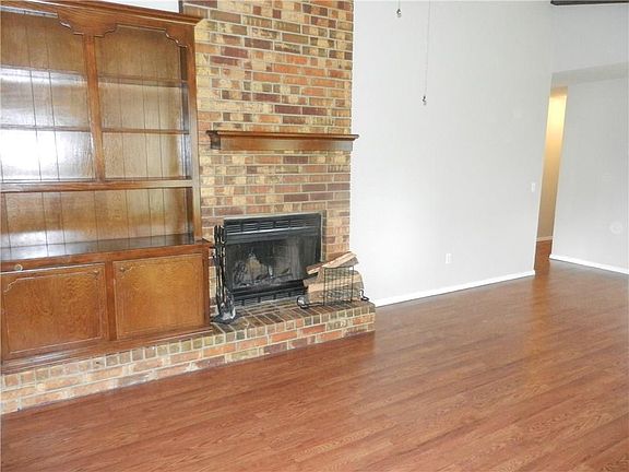 4th image of 12305 Rockgate Dr