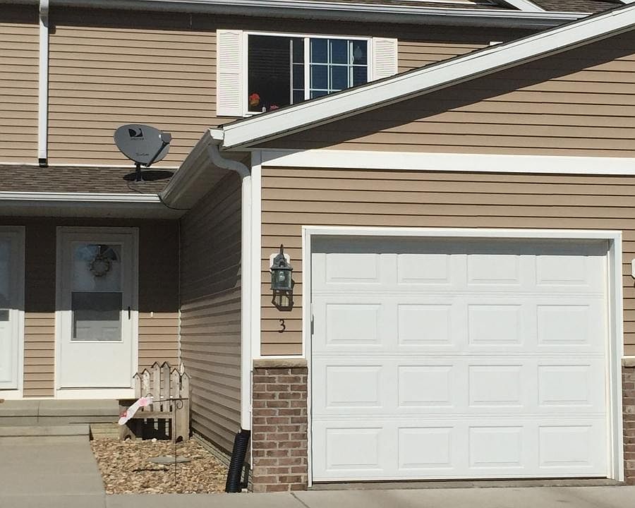 1st image of 4902 Algonquin Dr