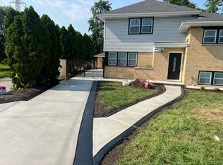 458 W 127th St, Chicago, IL 60628