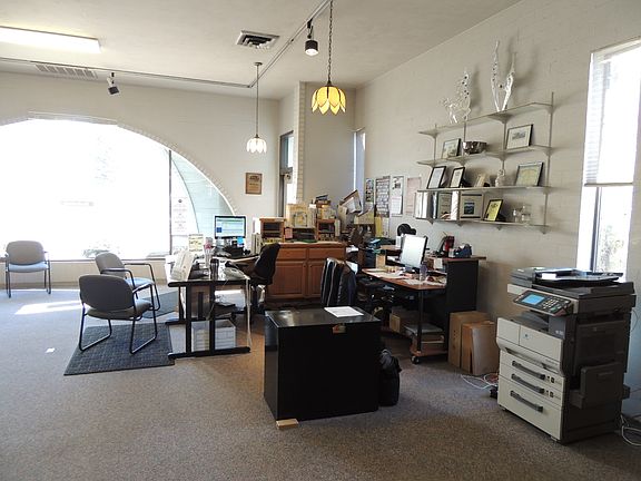 4th image of 113 N Park St