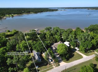 306 Oak St, Nocona, TX 76255