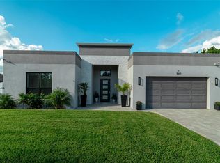 1669 Colleen St, Sarasota, FL 34231