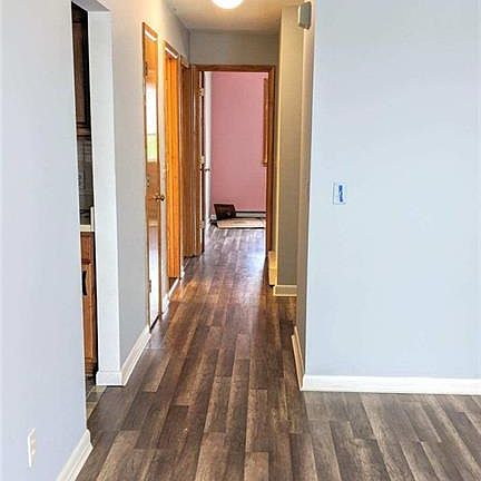 3rd image of 31 Glenwood Ave APT 3