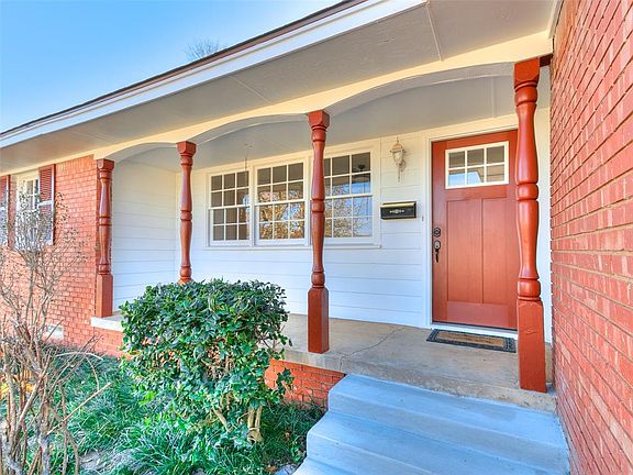 3rd image of 2720 Northampton Pl