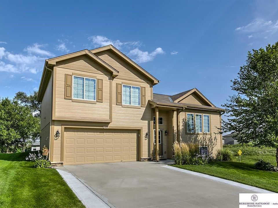 1st image of 4439 S 198th Ave