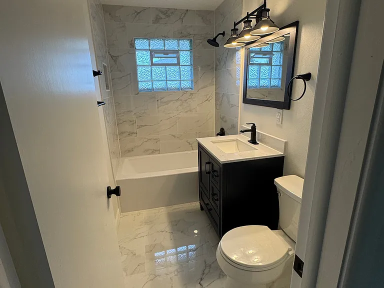 7233 W Lakefield Dr #4 — Photo 9