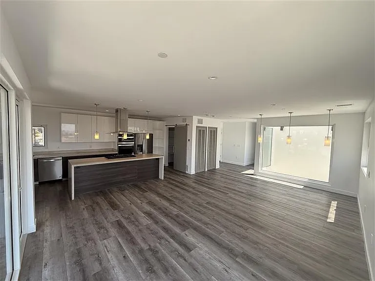 Casa Pacifica — Photo 92