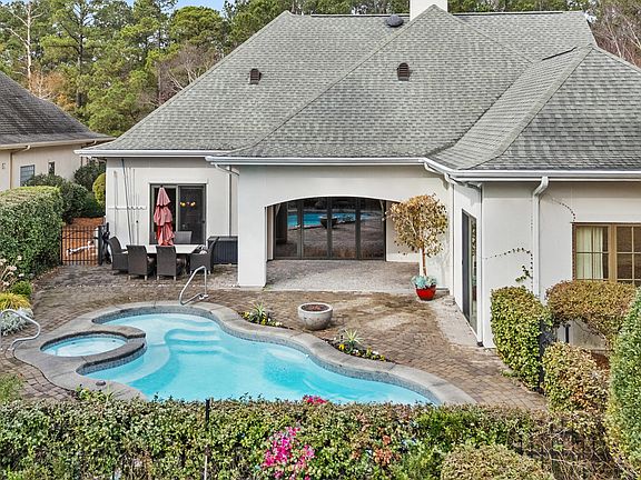 3rd image of 1301 S Moorings Drive
