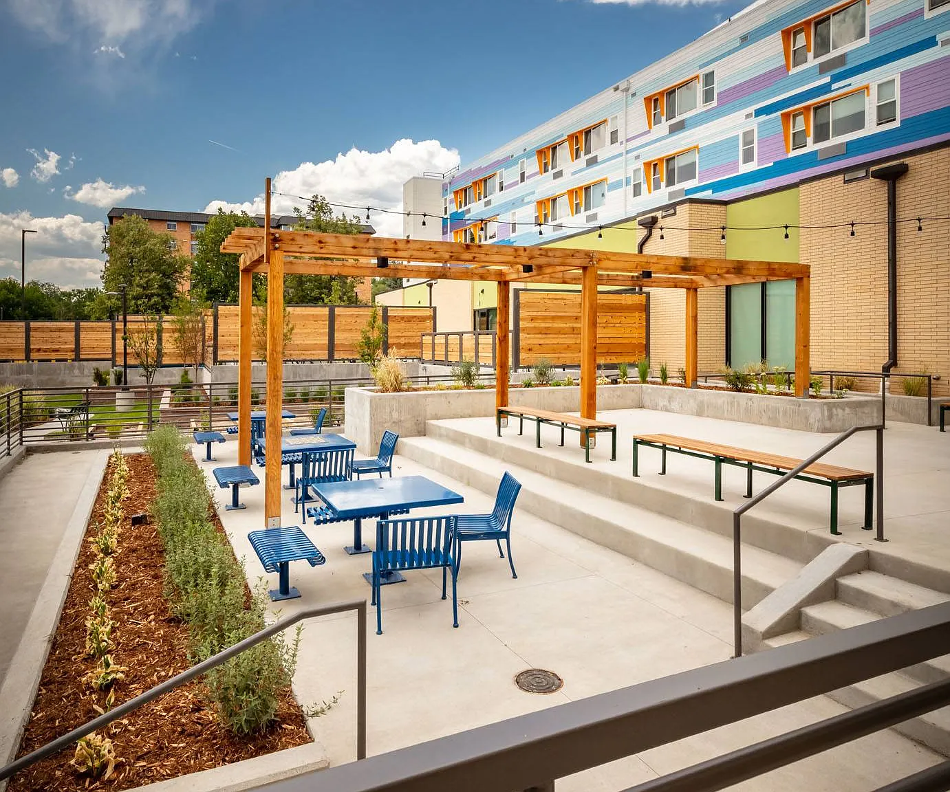 Arroyo Village Apartments — Photo 2